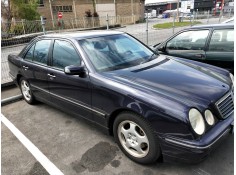 mercedes clase e (w210) berlina del año 1999
