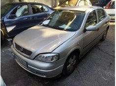 opel astra g berlina del año 2002