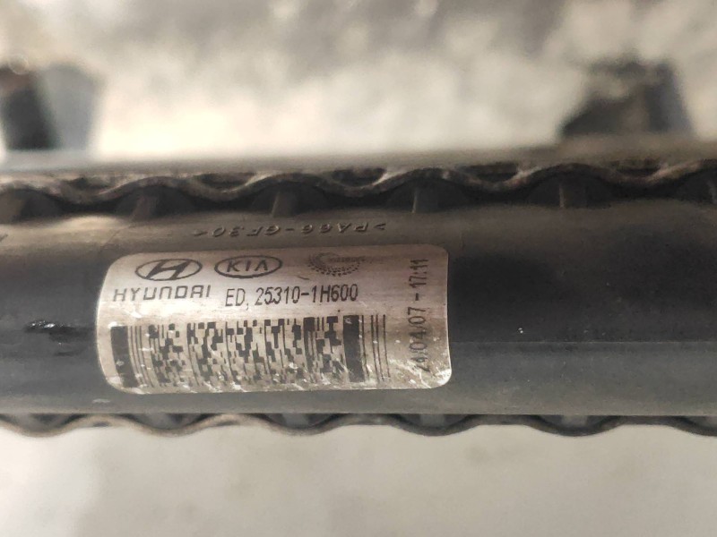 Recambio de radiador agua para kia cee´d active referencia OEM IAM 253101H600  