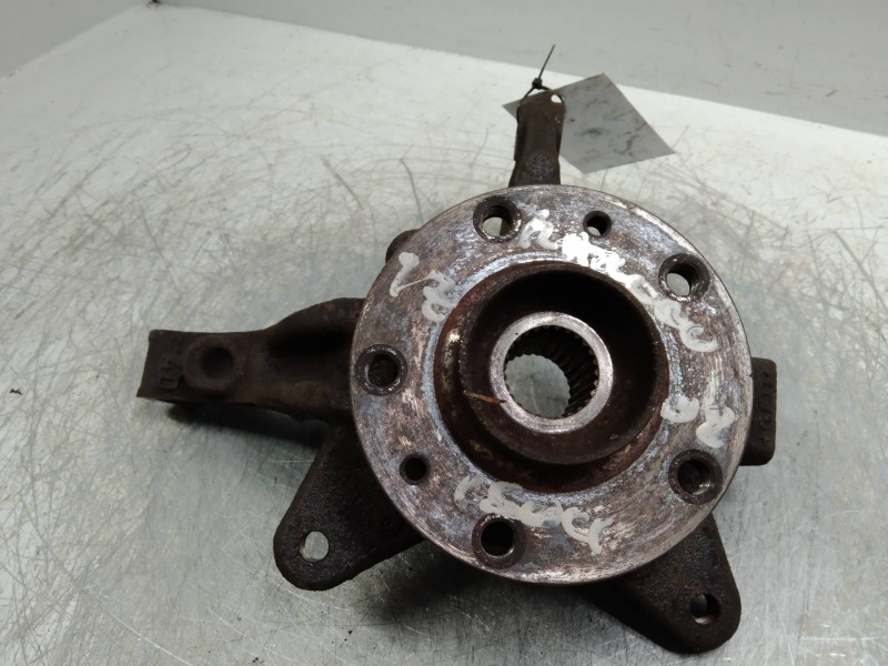 Recambio de mangueta delantera izquierda para renault kangoo dynamique referencia OEM IAM   