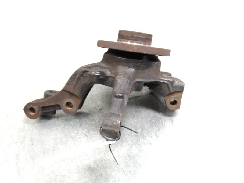 Recambio de mangueta delantera derecha para renault kangoo 1.5 dci diesel cat referencia OEM IAM   