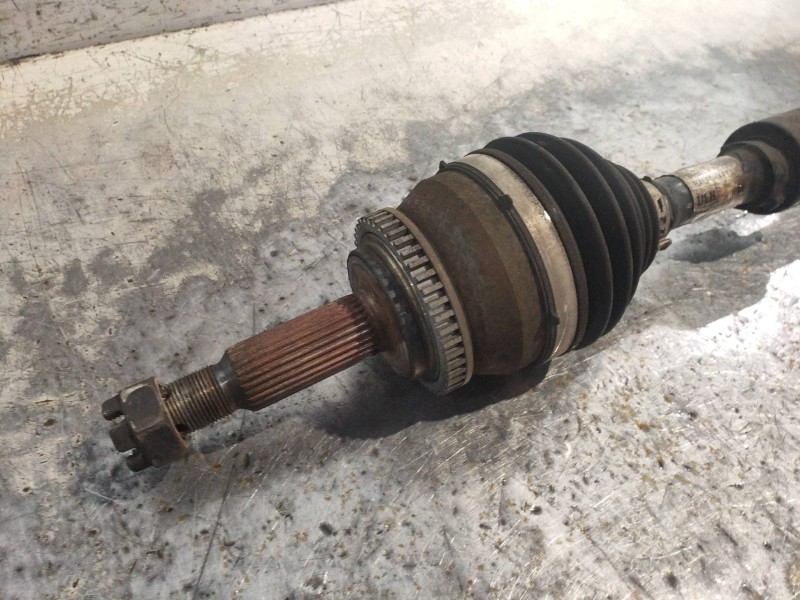 Recambio de transmision delantera izquierda para kia cee´d active referencia OEM IAM 495011H210  