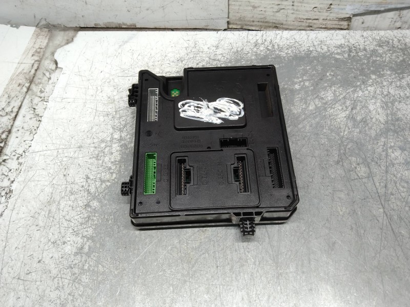Recambio de modulo electronico para renault scenic iii emotion referencia OEM IAM 284B17288R S180098501D BCM95