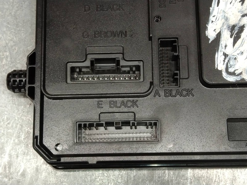 Recambio de modulo electronico para renault scenic iii emotion referencia OEM IAM 284B17288R S180098501D BCM95