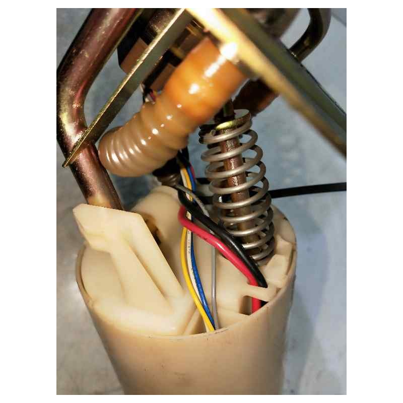 Recambio de bomba combustible para daewoo nubira berlina 1.6 cat referencia OEM IAM 96385759 KAFUS AFORADOR 