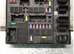 Recambio de caja reles / fusibles para renault scenic iii emotion referencia OEM IAM 284B67924R EF  2
