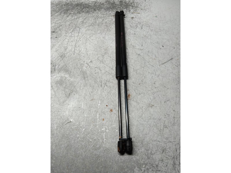 Recambio de amortiguadores maletero / porton para toyota corolla touring sports (e21) hybrid business referencia OEM IAM 6895002