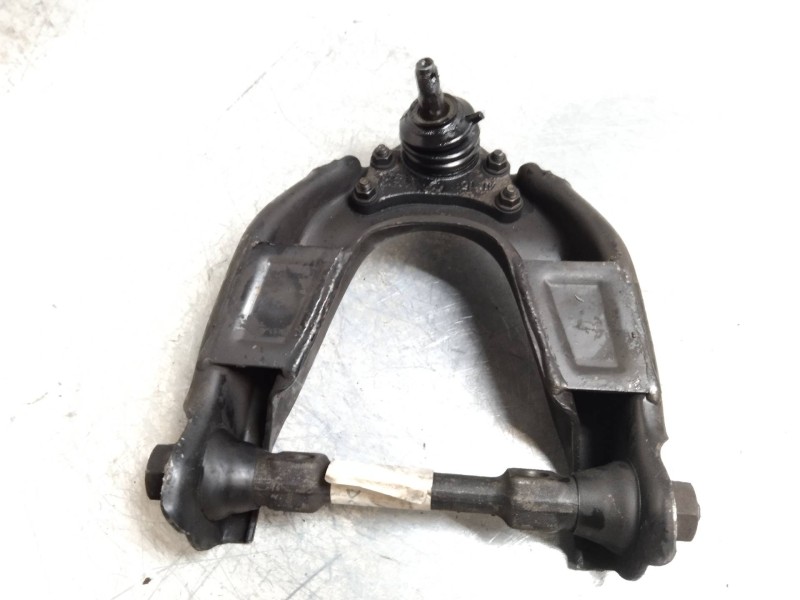 Recambio de brazo suspension superior delantero derecho para volkswagen taro 4x4 referencia OEM IAM   