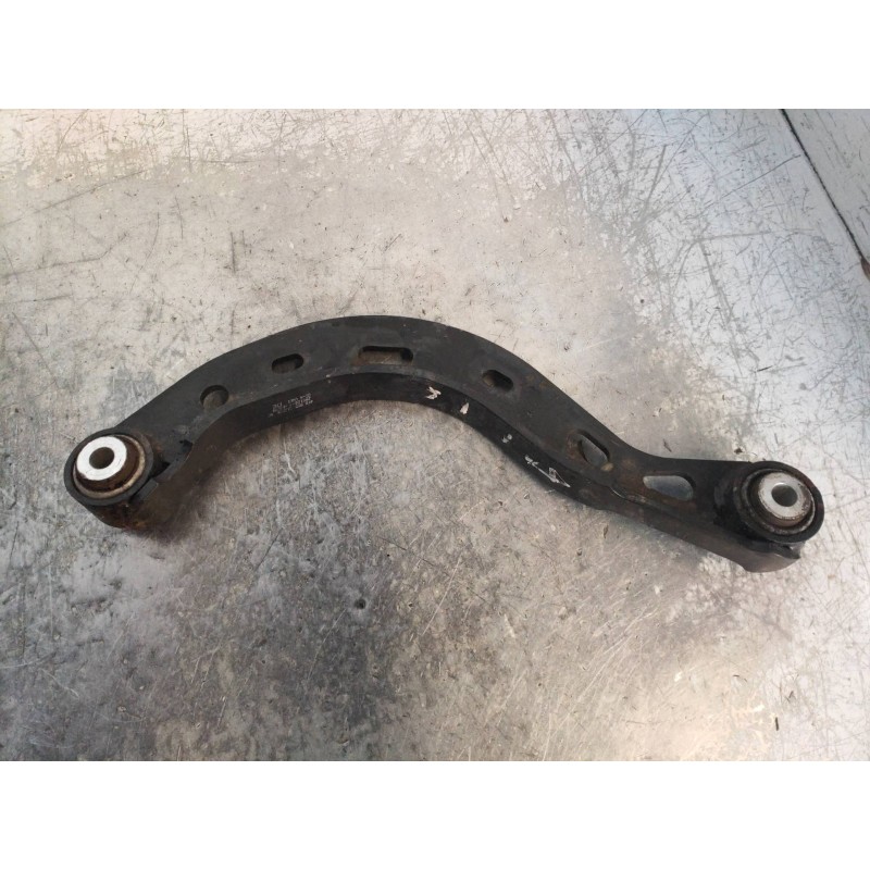 Recambio de brazo suspension superior trasero izquierdo para audi a6 avant (4f5) 2.4 quattro referencia OEM IAM 4F0505323K  