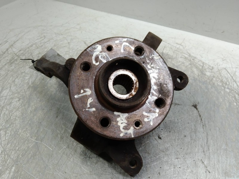 Recambio de mangueta delantera derecha para renault laguna (b56) referencia OEM IAM    Recambio de mangueta delantera derecha para renault laguna (b56) referencia OEM IAM