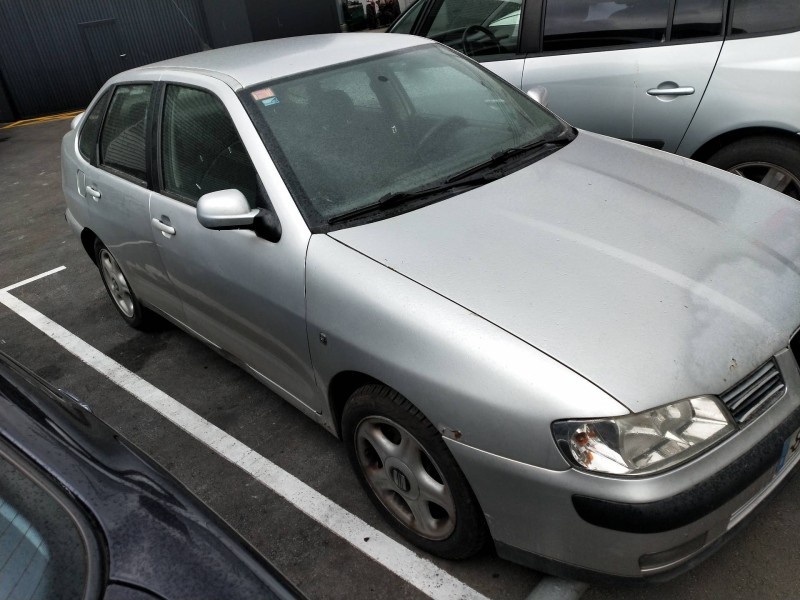 seat cordoba berlina (6k2) del año 2002