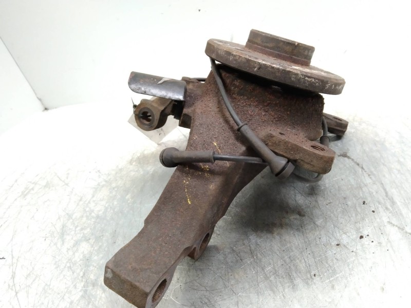 Recambio de mangueta delantera izquierda para renault laguna (b56) 1.6 referencia OEM IAM   