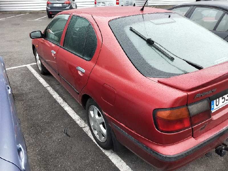 nissan primera berlina (p11) del año 1998