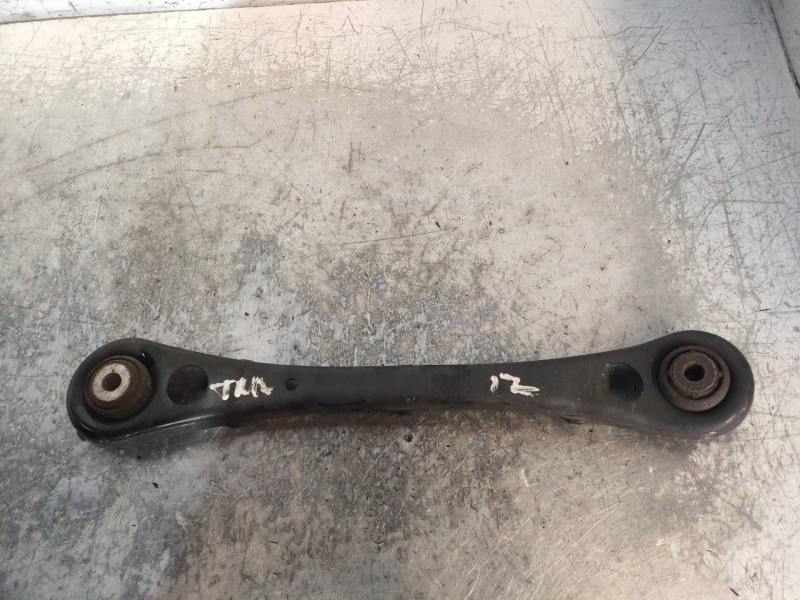 Recambio de brazo suspension superior trasero izquierdo para audi a6 avant (4f5) 2.4 quattro referencia OEM IAM 4F0501529C  