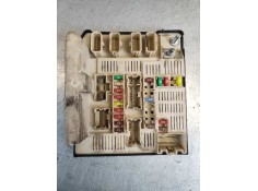 Recambio de caja reles / fusibles para renault kangoo 1.5 dci diesel cat referencia OEM IAM 8201042237  