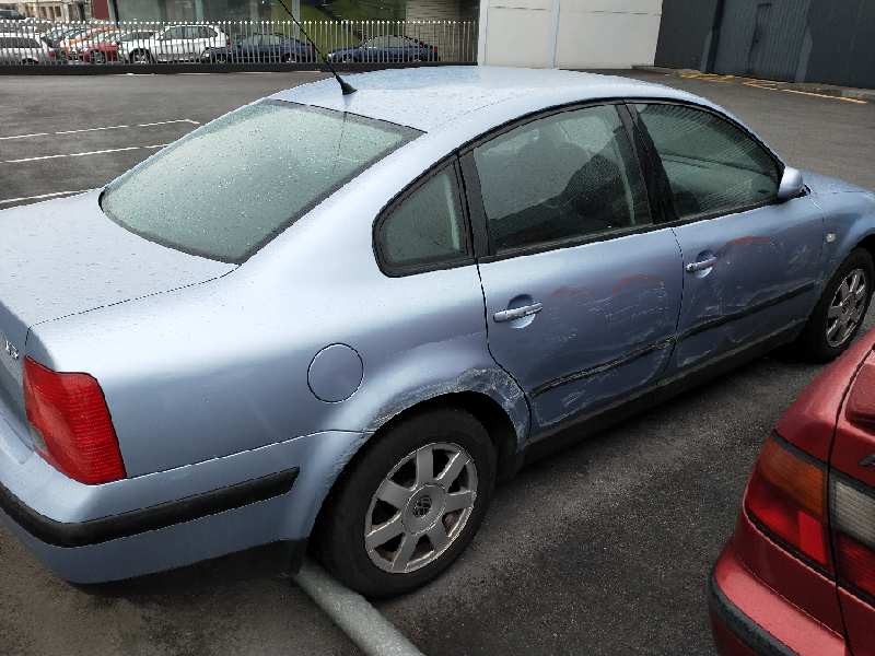 volkswagen passat berlina (3b2) del año 1999