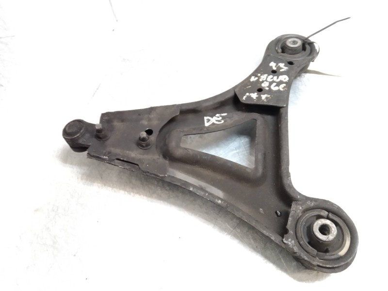 Recambio de brazo suspension inferior delantero derecho para volvo serie 460 1.7 turbo cat referencia OEM IAM   