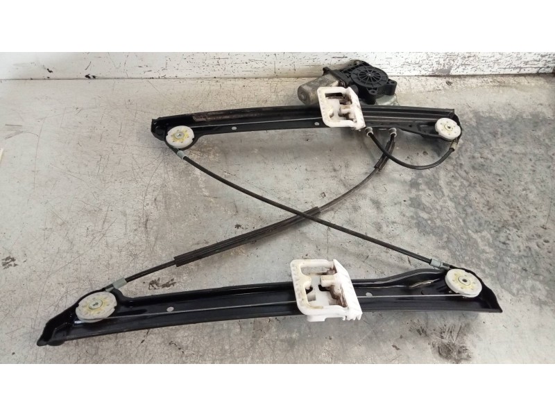 Recambio de elevalunas delantero derecho para mini countryman (r60) one d referencia OEM IAM 9800566AI04  