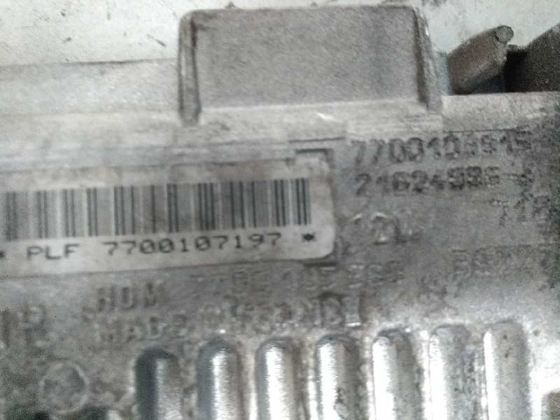 Recambio de centralita motor uce para renault twingo (co6) 1.2 referencia OEM IAM 7700107197 HOM7700105560 216248861