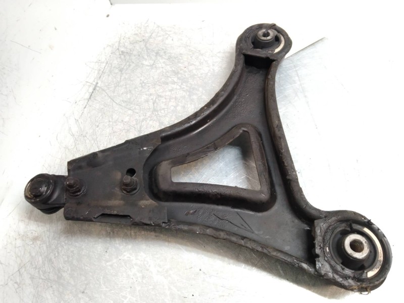 Recambio de brazo suspension inferior delantero derecho para volvo serie 460 2.0 cat referencia OEM IAM   