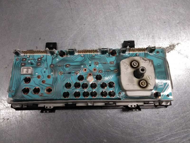 Recambio de cuadro instrumentos para renault clio i fase i+ii (b/c57) 1.2 referencia OEM IAM 7700423045  