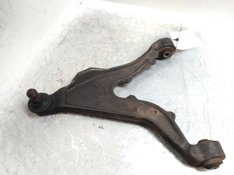Recambio de brazo suspension inferior delantero izquierdo para volvo serie 850 2.5 10v berlina referencia OEM IAM   