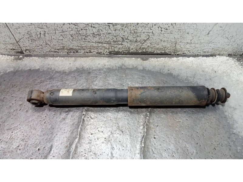 Recambio de amortiguador trasero izquierdo para toyota land cruiser (j15) basis referencia OEM IAM 4853060362  