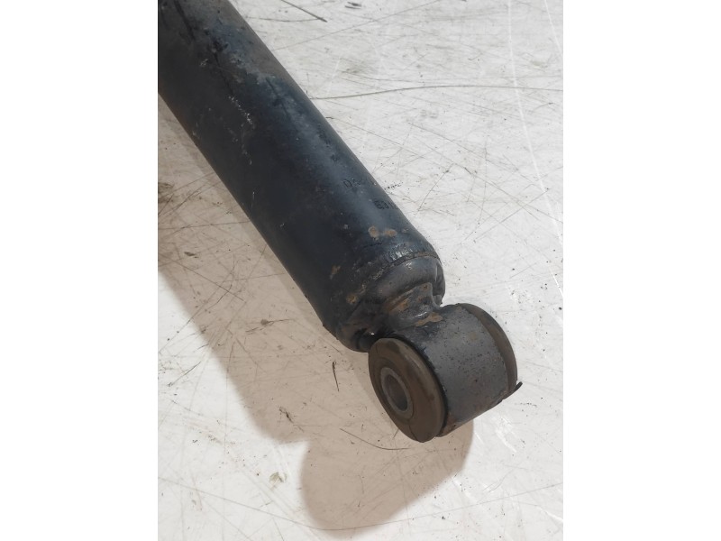 Recambio de amortiguador trasero derecho para ford kuga (cbv) titanium referencia OEM IAM 8V4118080DB  