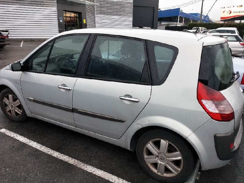 renault scenic ii del año 2004