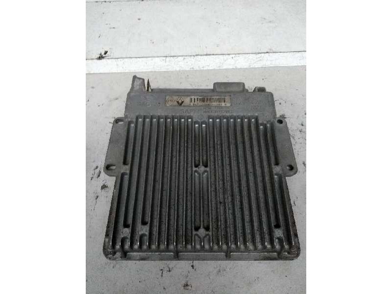 Recambio de centralita motor uce para renault clio ii fase i (b/cbo) 1.2 referencia OEM IAM 7700111203 HOM7700868294 216505149
