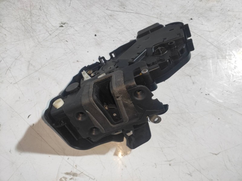 Recambio de motor cierre centralizado trasero izquierdo para ford kuga (cbv) titanium referencia OEM IAM 8V4AS26413EA  