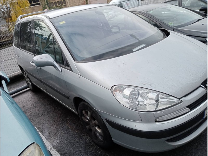 peugeot 807 del año 2005