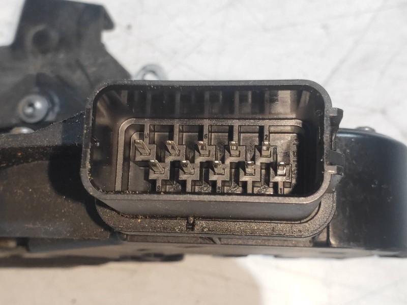 Recambio de motor cierre centralizado trasero izquierdo para ford kuga (cbv) titanium referencia OEM IAM 8V4AS26413EA  