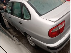 seat cordoba berlina (6k2) del año 2000 2