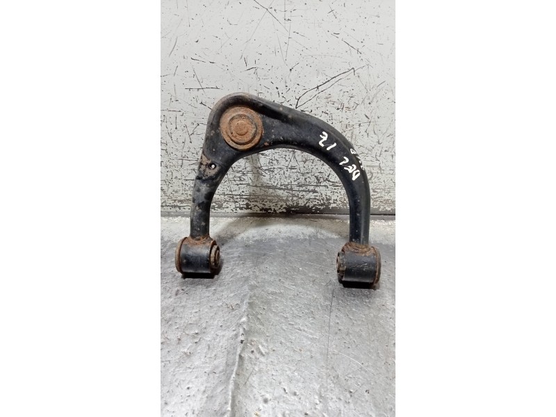 Recambio de brazo suspension superior delantero izquierdo para toyota land cruiser (j15) basis referencia OEM IAM   