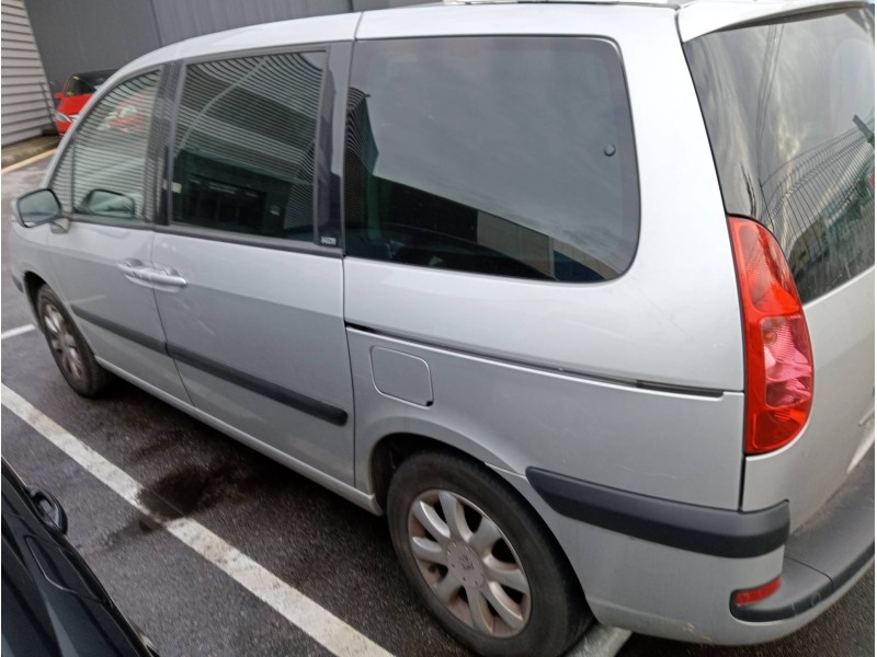 peugeot 807 del año 2005