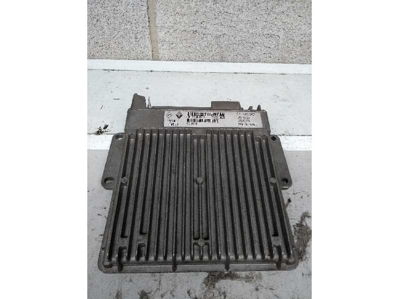 Recambio de centralita motor uce para renault clio ii fase i (b/cbo) referencia OEM IAM 7700110427 HOM7700868294 7700110222