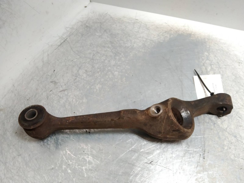 Recambio de brazo suspension inferior delantero derecho para volvo serie 940 berlina/familiar 2.4 td berlina referencia OEM IAM 