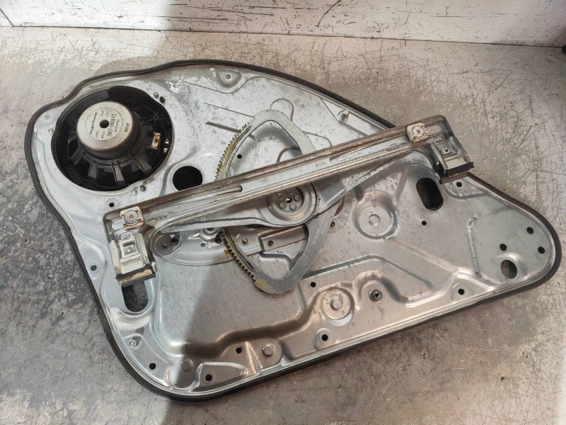 Recambio de elevalunas trasero derecho para ford kuga (cbv) titanium referencia OEM IAM 7M51R24994DC 7M51R045H22A 5WK11598G 9424