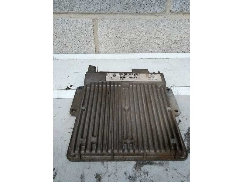 Recambio de centralita motor uce para renault clio ii fase i (b/cbo) referencia OEM IAM 7700111203 HOM7700868294 7700111201
