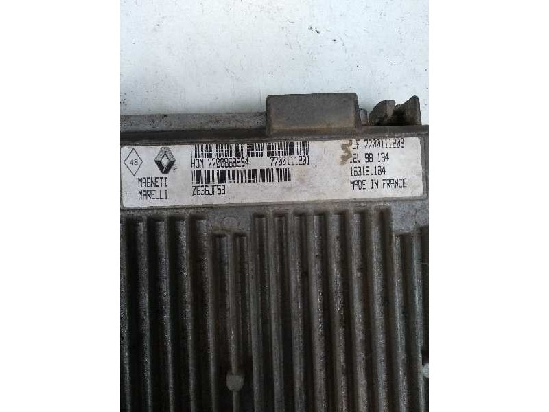 Recambio de centralita motor uce para renault clio ii fase i (b/cbo) referencia OEM IAM 7700111203 HOM7700868294 7700111201