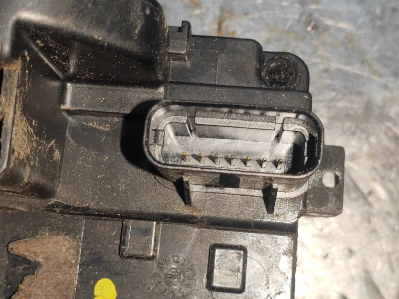 Recambio de motor cierre centralizado trasero derecho para kia cee´d active referencia OEM IAM   