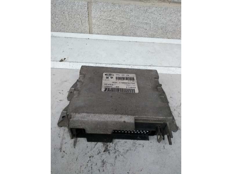 Recambio de centralita motor uce para renault clio i fase i+ii (b/c57) 1.2 referencia OEM IAM IAW6R20 HOM7700856784 7700871780 1