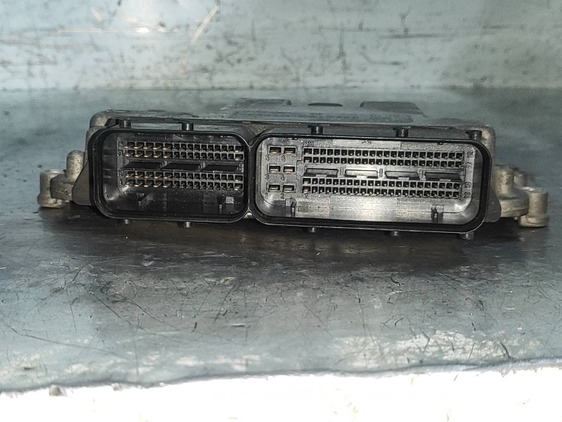 Recambio de centralita motor uce para kia cee´d active referencia OEM IAM 0281013569 391032A710 