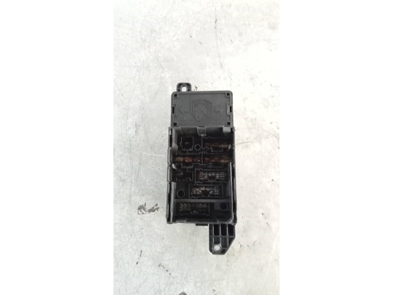 Recambio de caja reles / fusibles para mini countryman (r60) one d referencia OEM IAM 924094503 082400110612 
