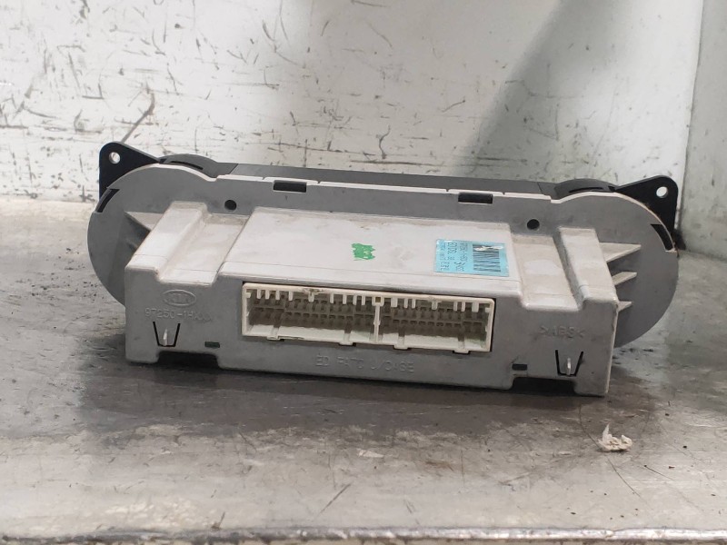 Recambio de mando calefaccion / aire acondicionado para kia cee´d active referencia OEM IAM 972501H600  