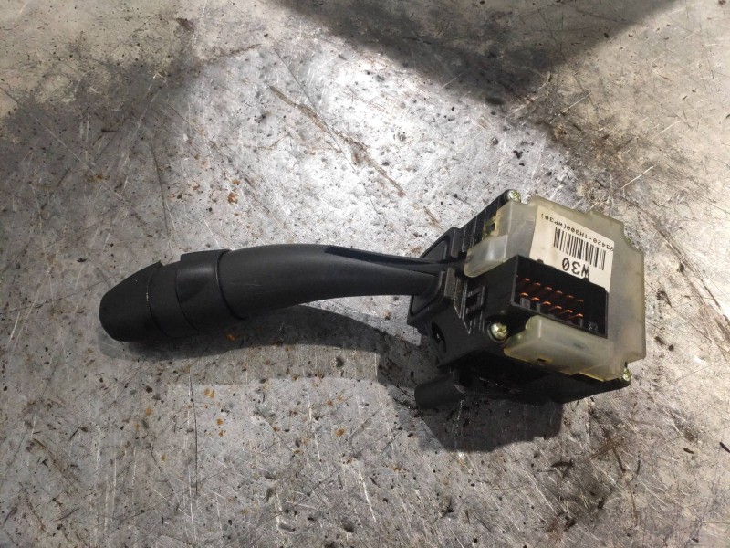 Recambio de mando limpia para kia cee´d active referencia OEM IAM 934201H300  