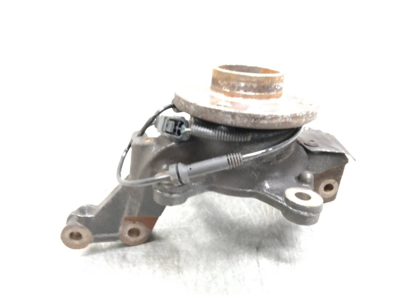 Recambio de mangueta delantera izquierda para renault captur 0.9 energy referencia OEM IAM   