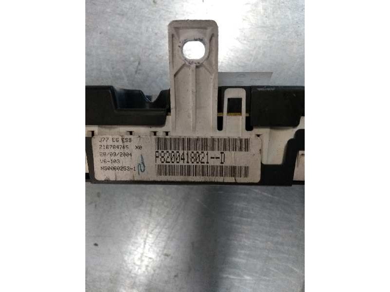 Recambio de cuadro instrumentos para renault modus 1.4 16v referencia OEM IAM P8200418021D  