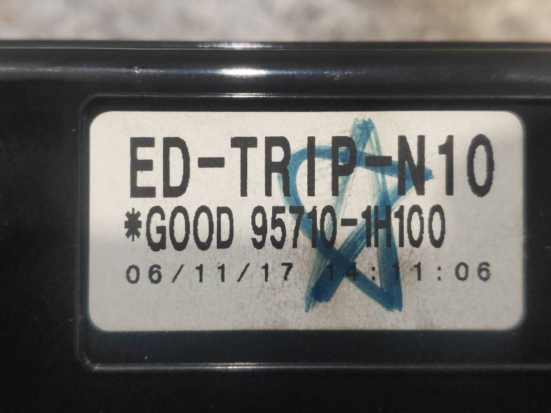 Recambio de pantalla multifuncion para kia cee´d active referencia OEM IAM 957101H100  